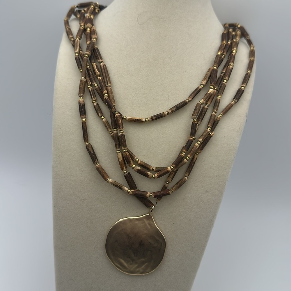 New J Jill adjustable beaded necklace with gold color pendant - Picture 4 of 6